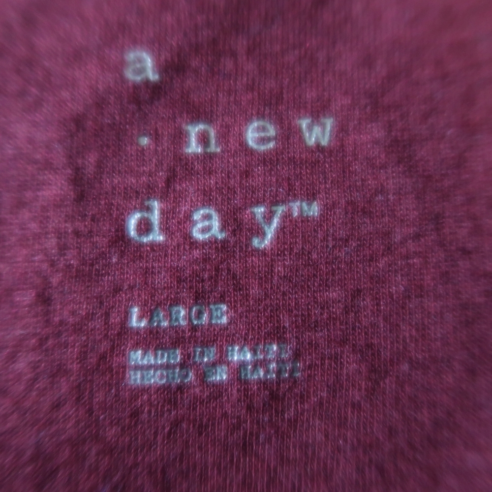 Tanktops - Picture 13 of 16